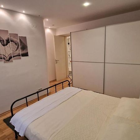 Apartman Roses Ζάγκρεμπ Εξωτερικό φωτογραφία