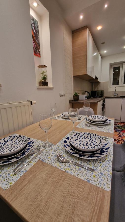 Apartman Roses Ζάγκρεμπ Εξωτερικό φωτογραφία